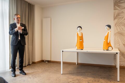 Symposium: Psychiatrie zwischen KI und Menschlichkeit 1 wahrendorff sozial roboter